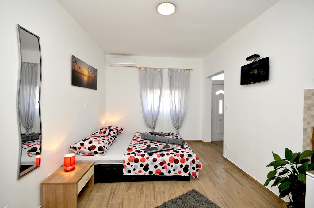 Apartments Josip Trogir Kamer foto