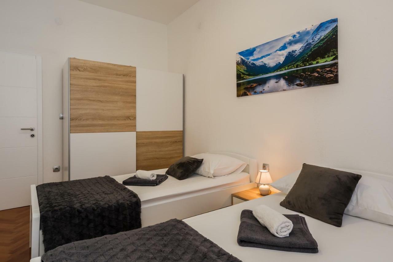 Apartments Josip Trogir Buitenkant foto